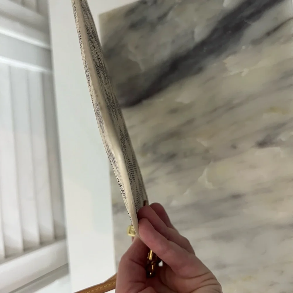 Sold Louis Vuitton damier azul wristlet rose ballerine - Picture 3 of 6